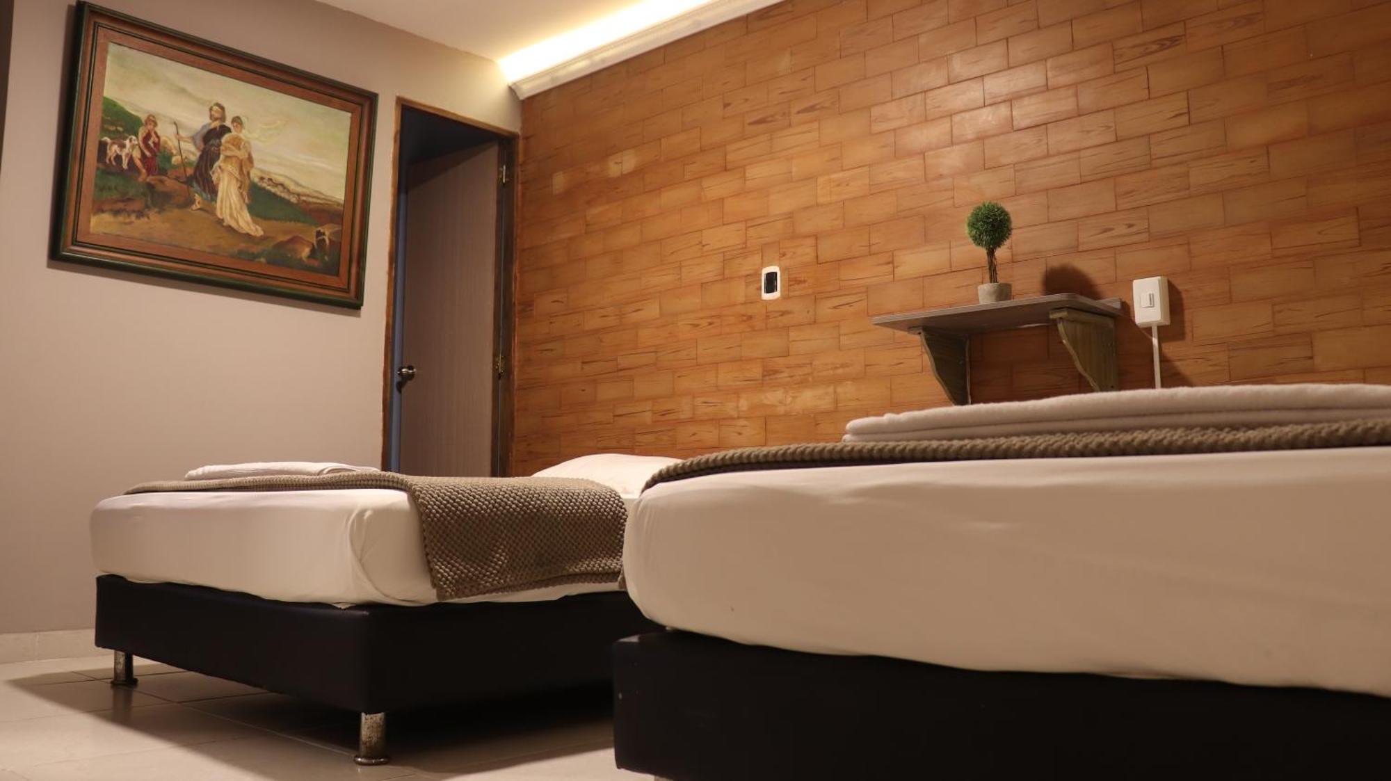 Hotel Simon Plaza Pereira Luaran gambar