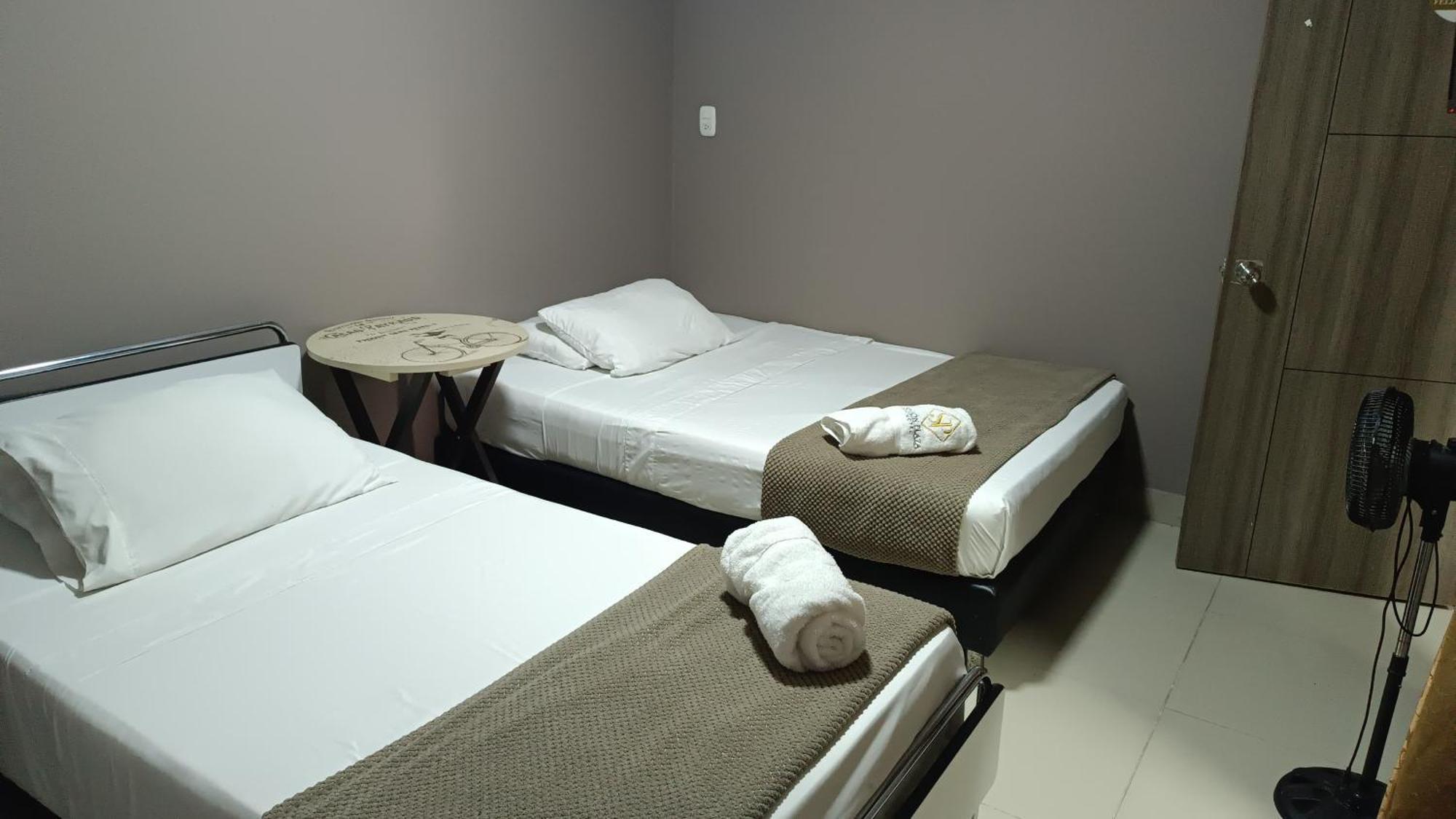 Hotel Simon Plaza Pereira Luaran gambar