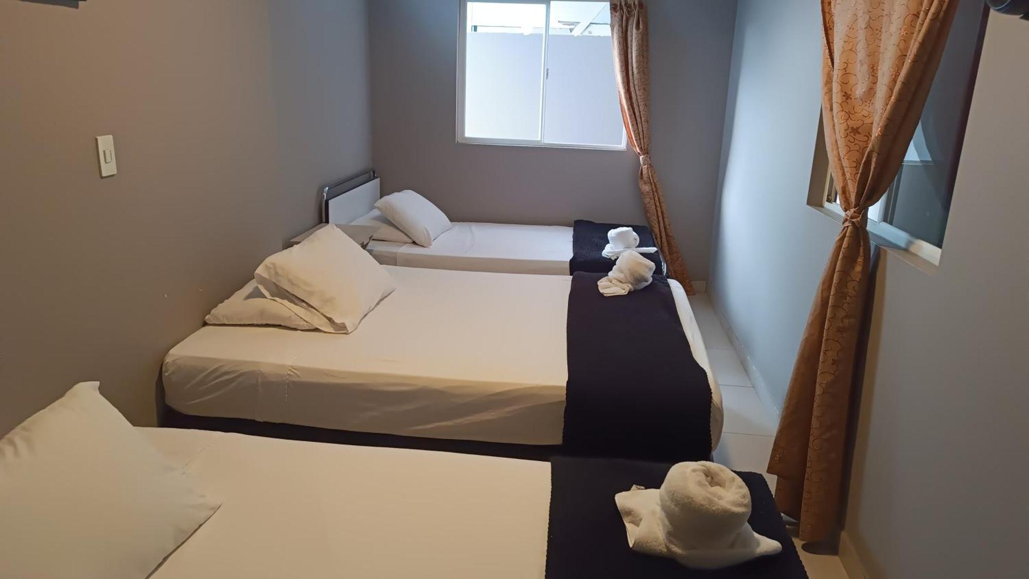 Hotel Simon Plaza Pereira Luaran gambar